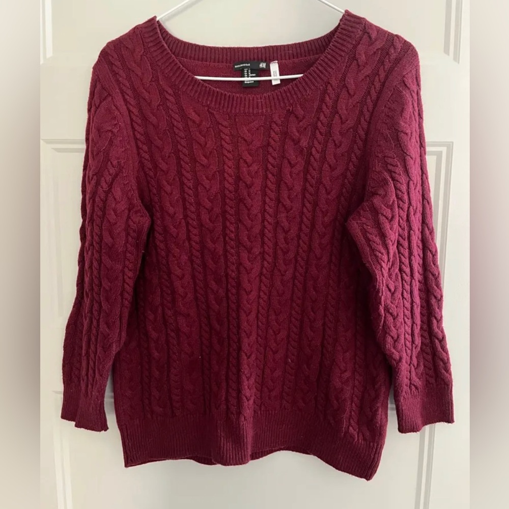 Wool sweater, size M